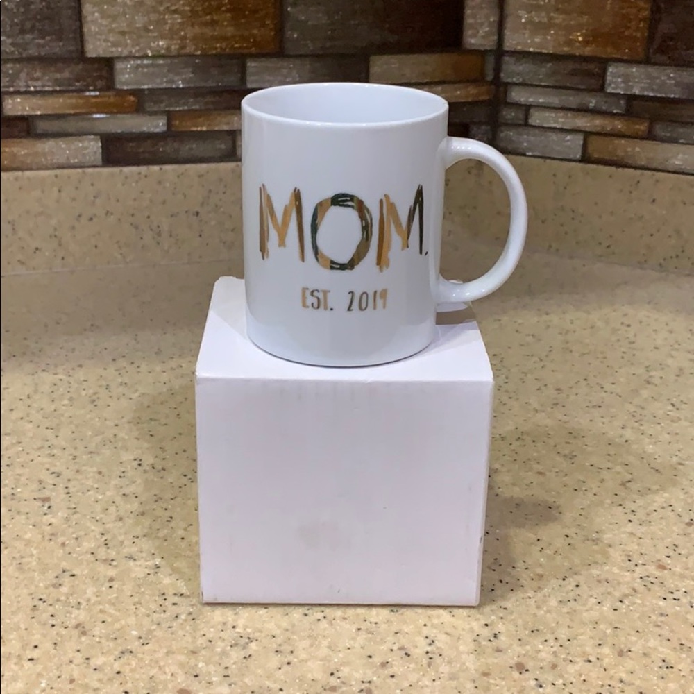 Rae Dunn Mugs